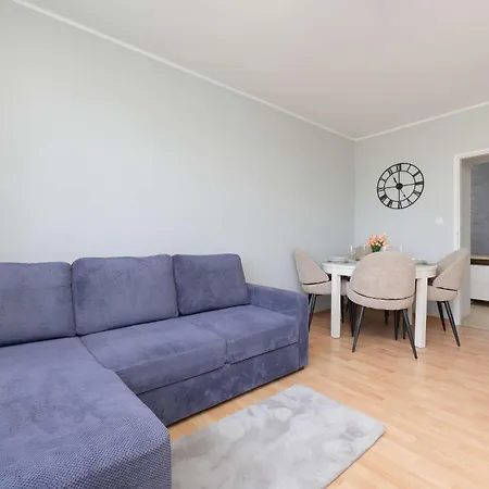Modern & Pet Friendly With Balcony By Renters Appartamento *