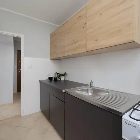 Modern & Pet Friendly With Balcony By Renters Appartamento *